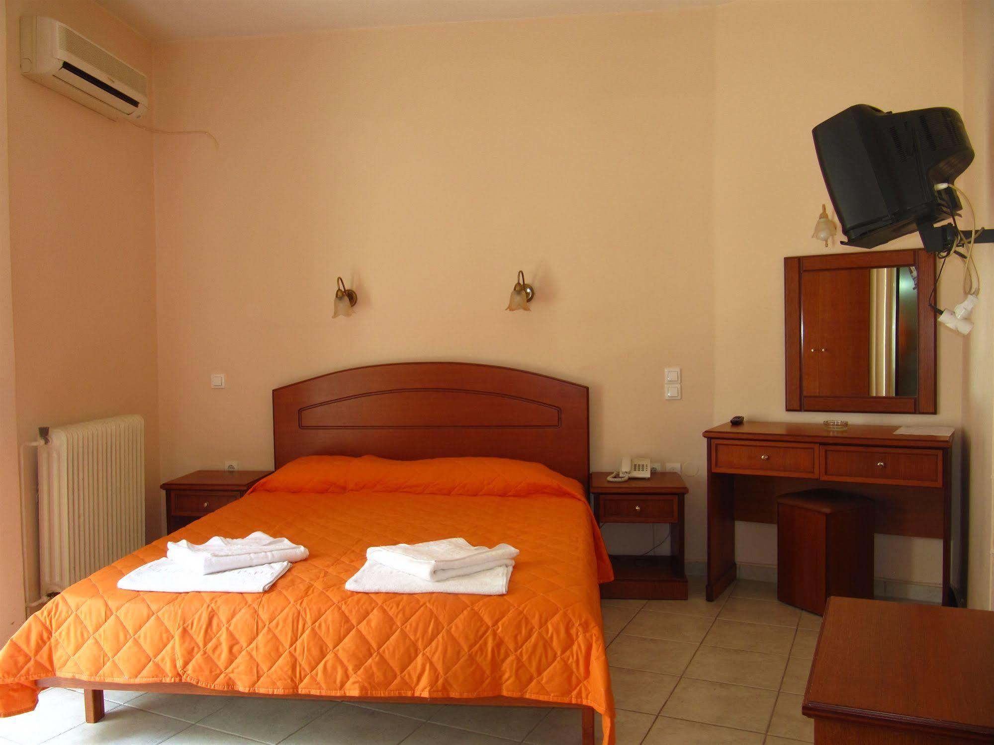 Athinaiko Hotel Heraklion Zewnętrze zdjęcie