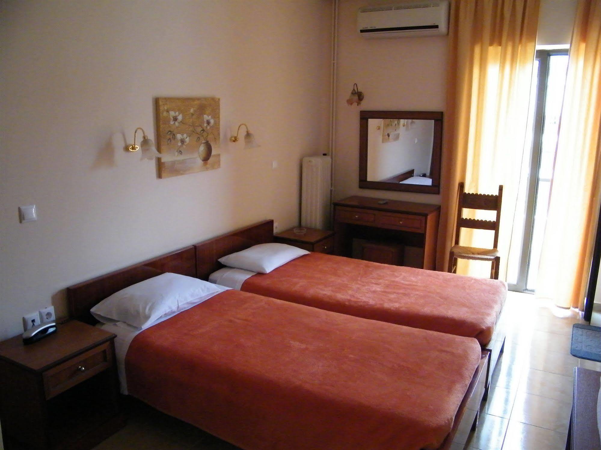 Athinaiko Hotel Heraklion Zewnętrze zdjęcie